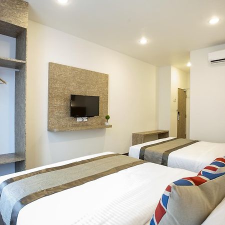 Natura Hotel Nusajaya  Exterior photo